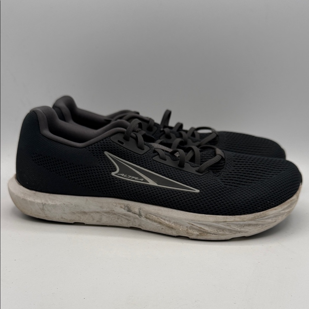 Altra ESCALANTE 4 women’s 8.5 Black Athletic Shoes S16